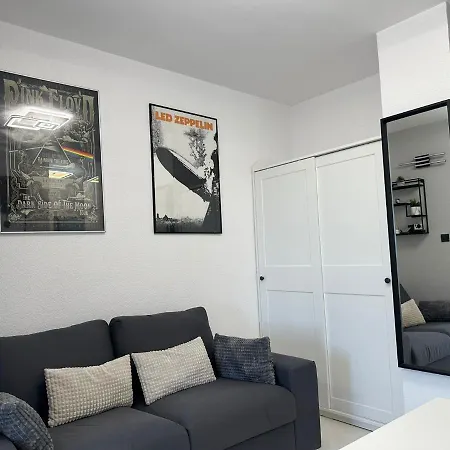 Apartment Cloud9 *