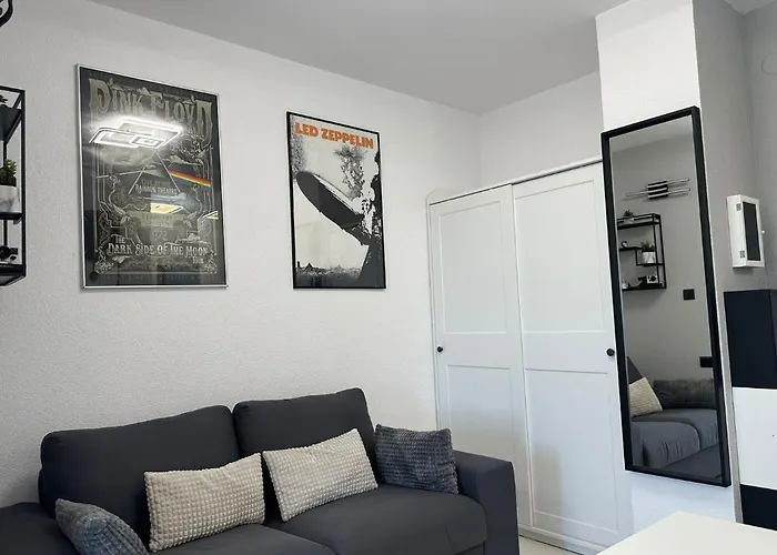 Apartment Cloud9 *