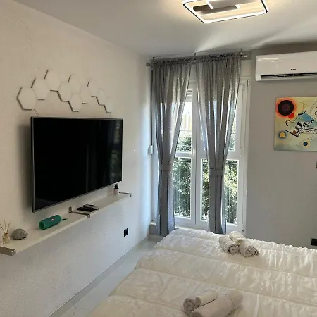 Apartment Cloud9